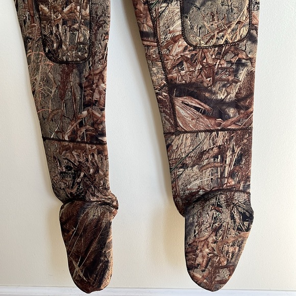 Hodgman Bib Overall with sock size Large Duck Blind Mossy Oak - Picture 7 of 14